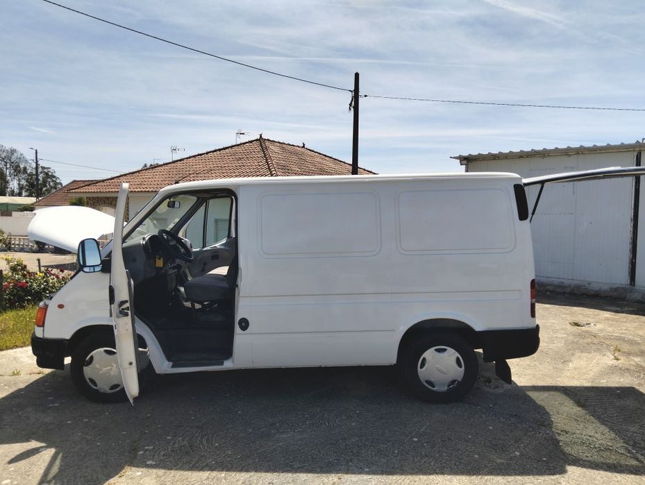 Ford Transit impecável