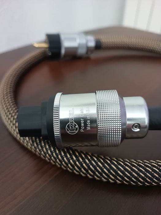 Сетевой кабель Neotech для аудиотехники.