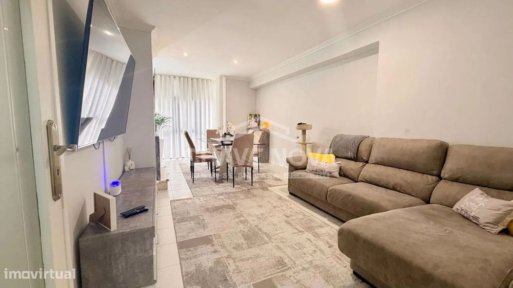 Apartamento T2 em Canelas c/Garagem Box — Canelas, Porto