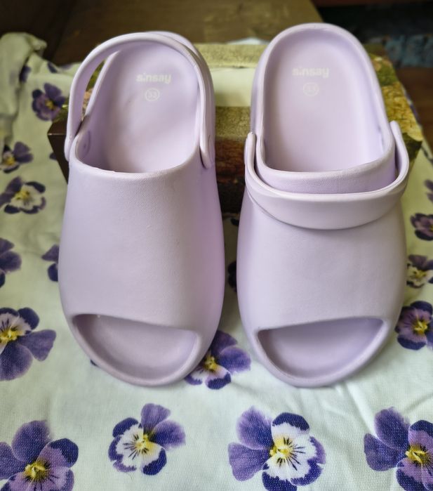 Klapki dziecięce Sinsay