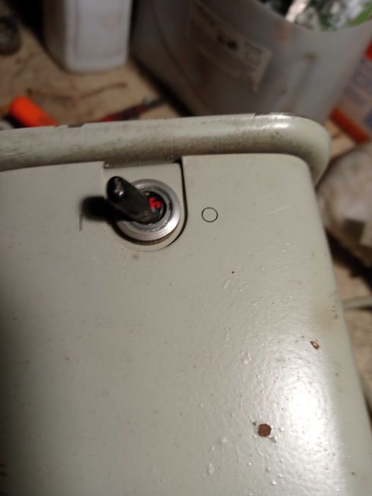 Transformatory z 220v na 24v  stan bardz dobry w obudowie