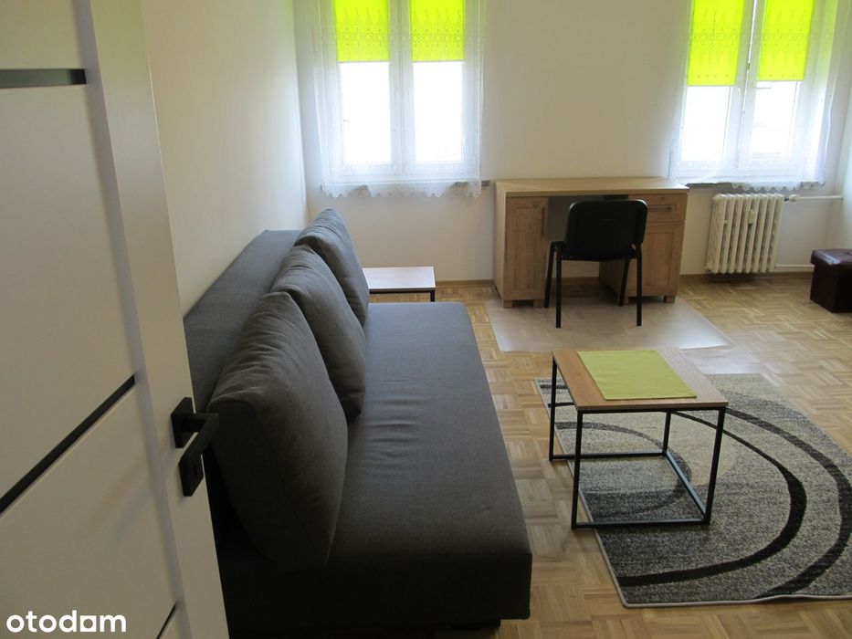 2-pok. w plombie z 1990r, 50m2, balkon,piwnica,6-pietro,winda,internet