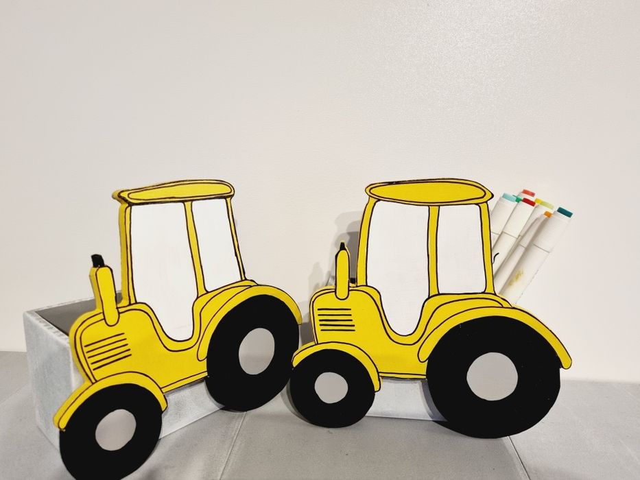 Pojemnik na kredki traktor organizer na biurko
