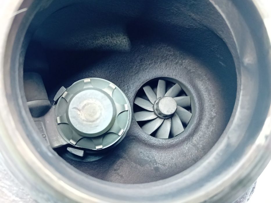 Turbo / compressor NISSAN Micra V (K14)