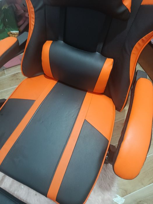 Cadeira gaming nova