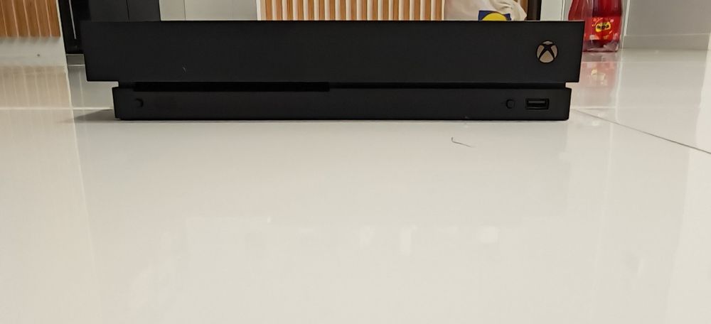 Xbox one+pad+gra