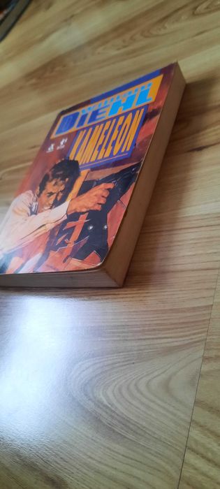 William Diehl Kameleon