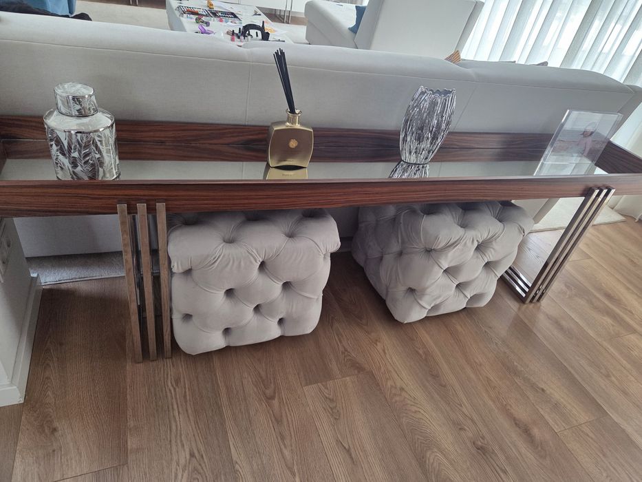 Aparador com espelho e 2 puff