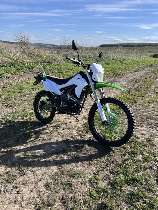 Продам мотоцикл SKYBIKE CRDX-250 в хорошому стані