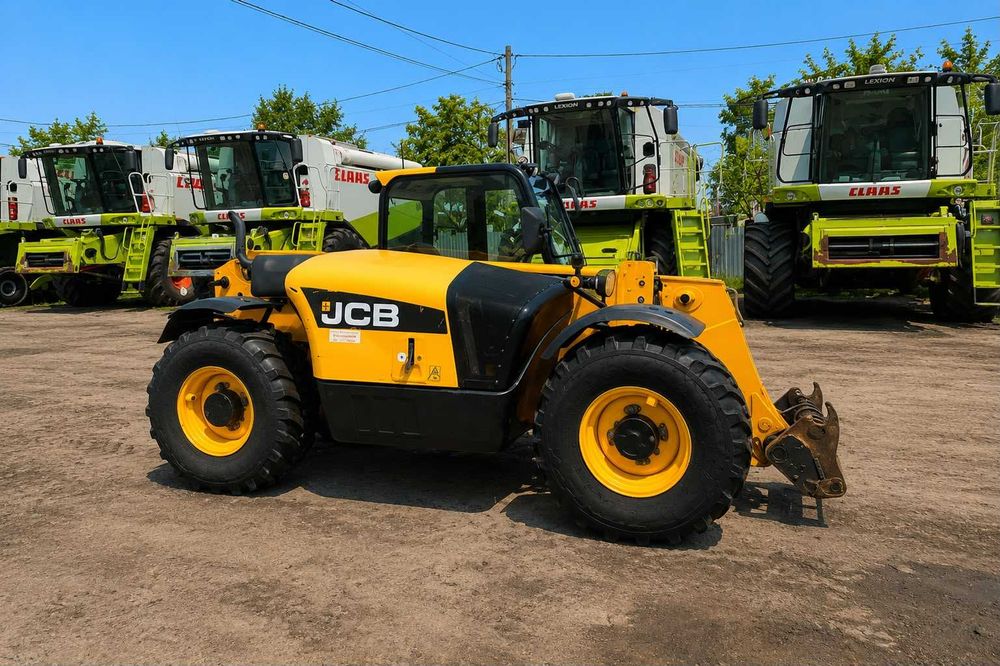 Продам телескопічний навантажувач JCB 527-58