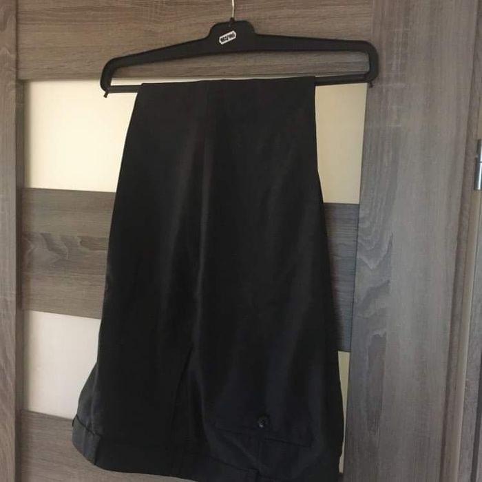 Spodnie garniturowe nowe 182/96 grafitowe