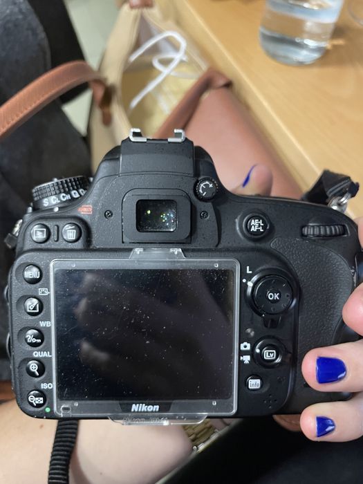 Vendo maquina fotografica reflex NIKON D610
