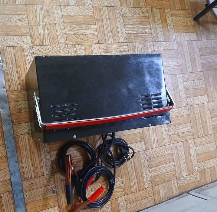 Зарядно пусковое устройство