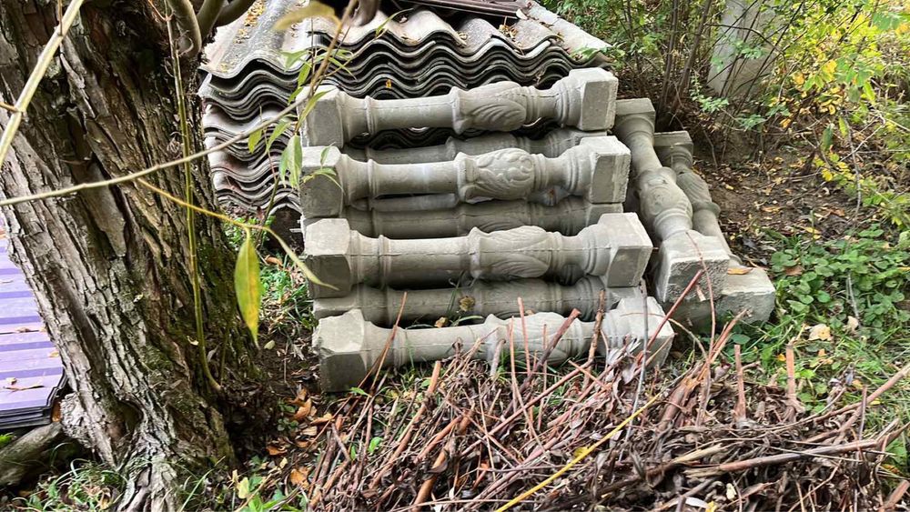 Стовпчики декоративні