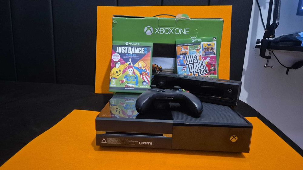 Xbox One 500gb + Kinect + Comando + 2 Jogos