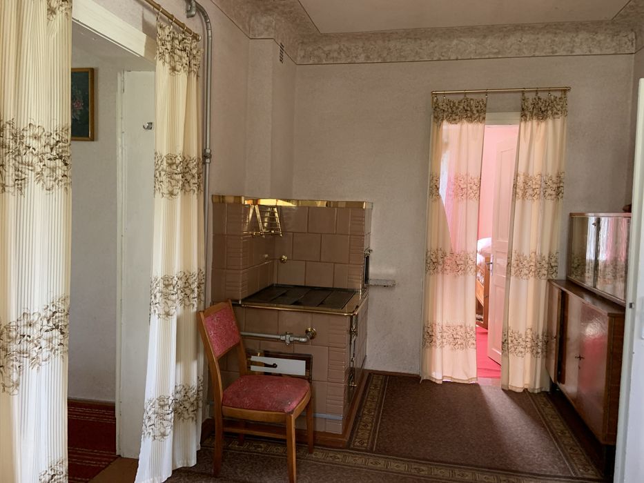 Продаж будинку і літньої кухні в м.Стебник