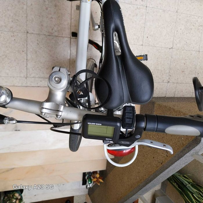 Bicicleta electrica dobrável