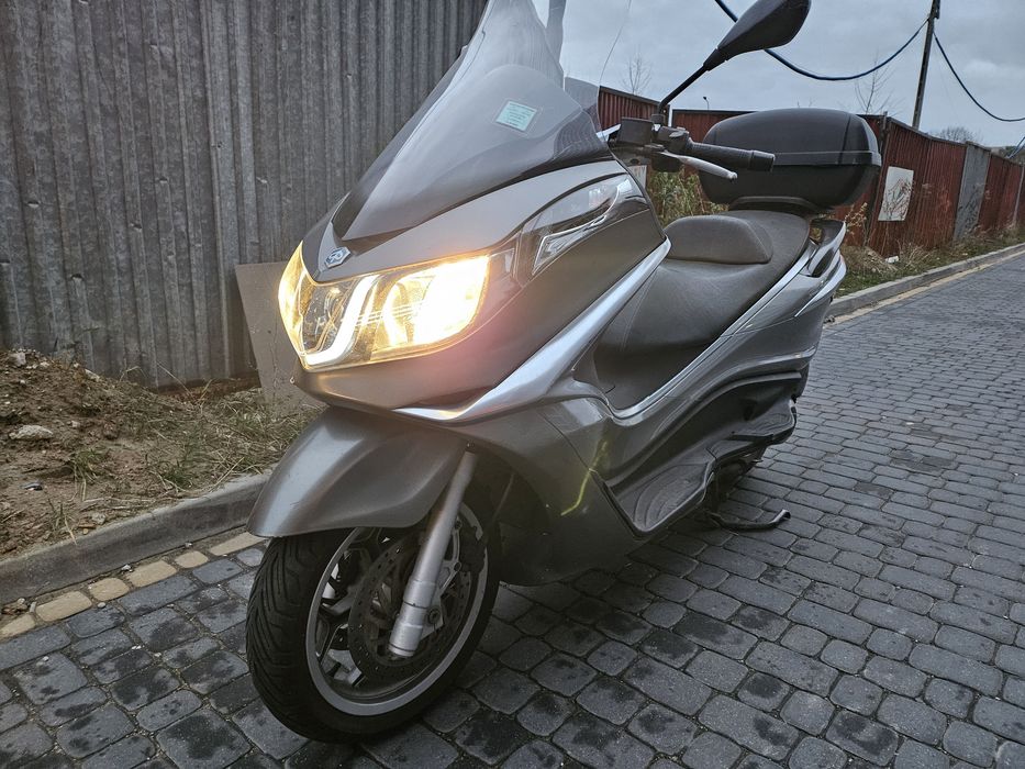 Sprzedam PIAGGIO X10 125 cm³
