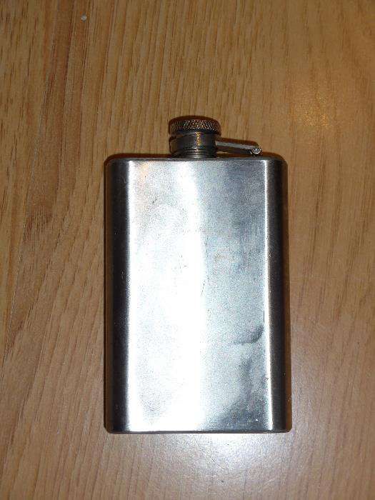 piersiówka, prezent, stal, tanie rozgrzewanie