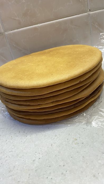 Соленая карамель, торты на заказ, коржы на заказ,медовик