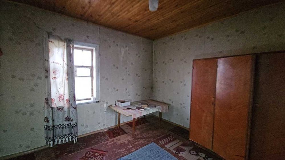 Будинок в місті Яготині поруч з Мясним базаром, школою та садочком