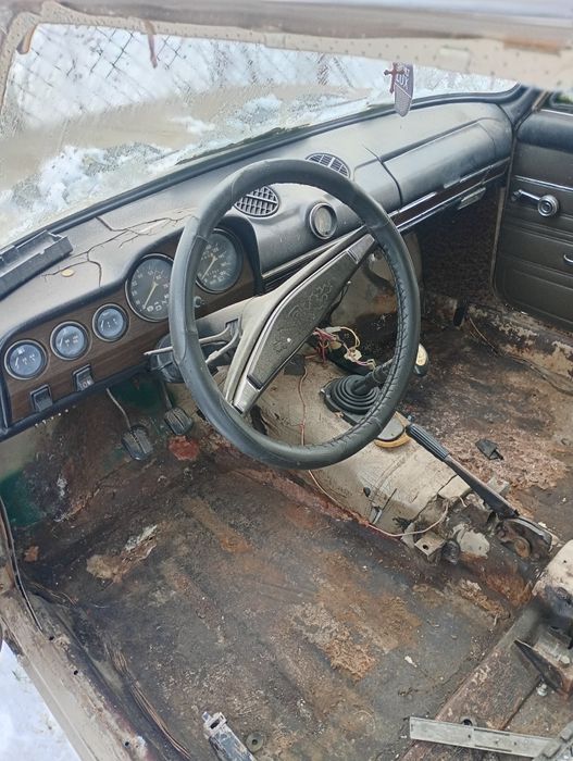 Автомобіль ВАЗ 2106