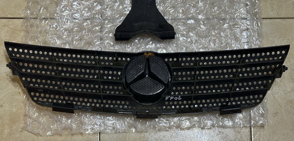 Grelha Mercedes Sportcoupe 2001 a 2008