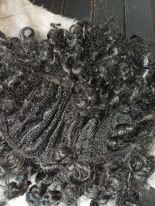 Чорна коротка афро кучерява перука парик