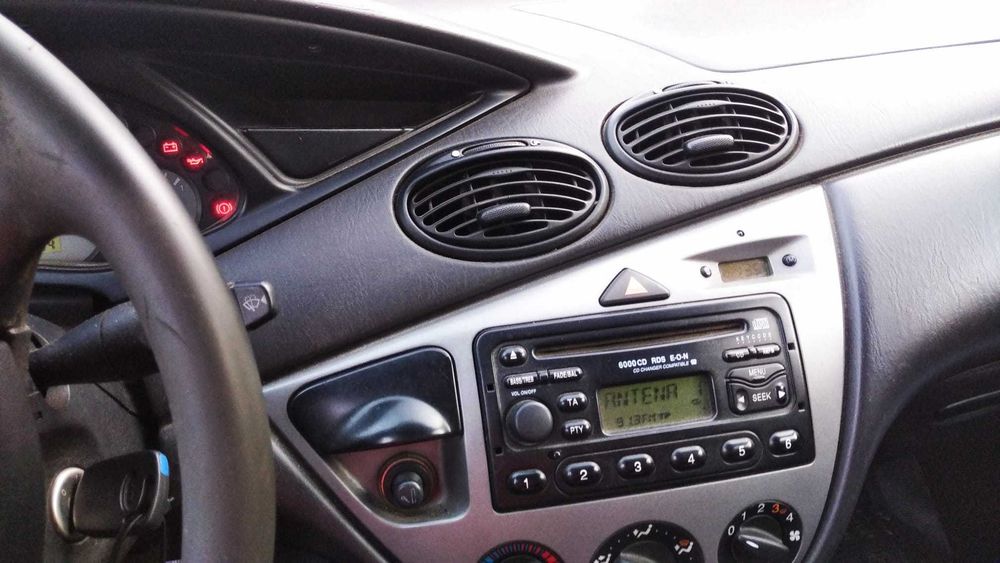 Ford Focus 1.8 TDDi Diesel 90 cv