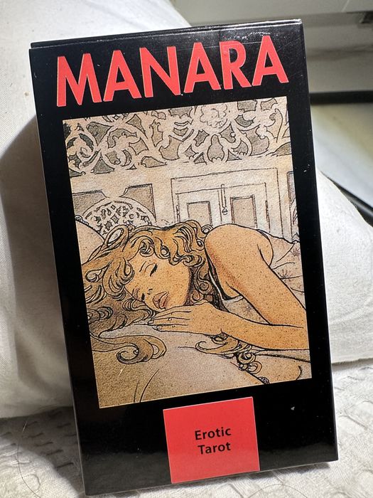 Milo Manara. Erotic Tarot. Zestaw kart. Nowy