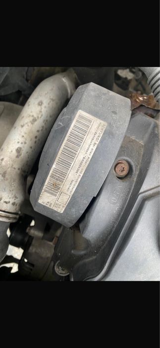 Двигун двигатель т5 1.9 brs brr T5