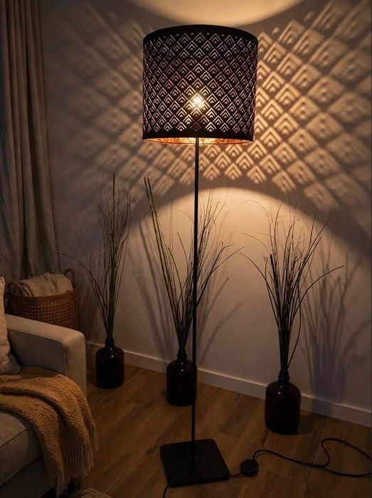 Candeeiro de pé IKEA