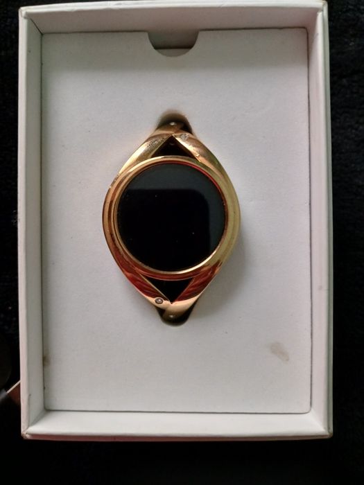 Годинник жіночий.