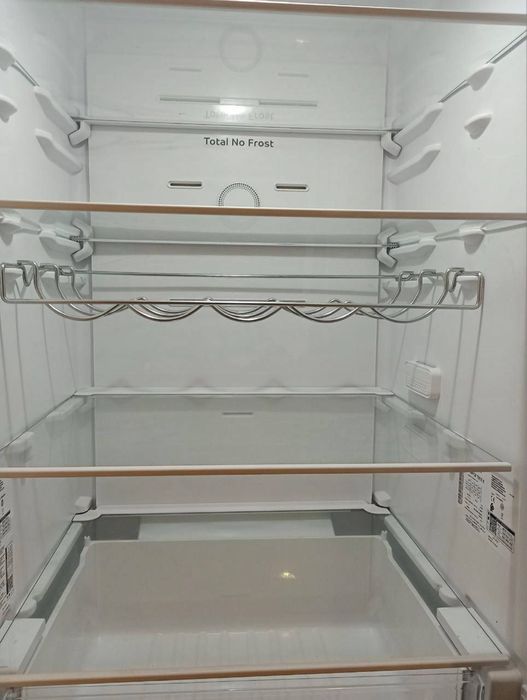 Холодильник Indesit INFC8 TI21X 0 Total No Frost Польського виробництв