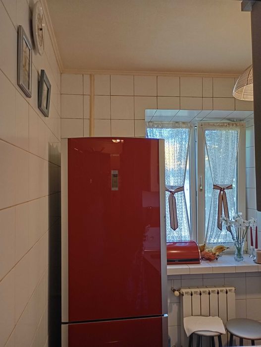 Продаж 3-кімнатної, центр, цегла