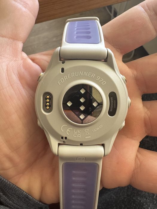 Garmin Forerunner 970 Soft Gold Titanium w. French Gray