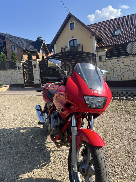 Мотоцикл Yamaha xj600s