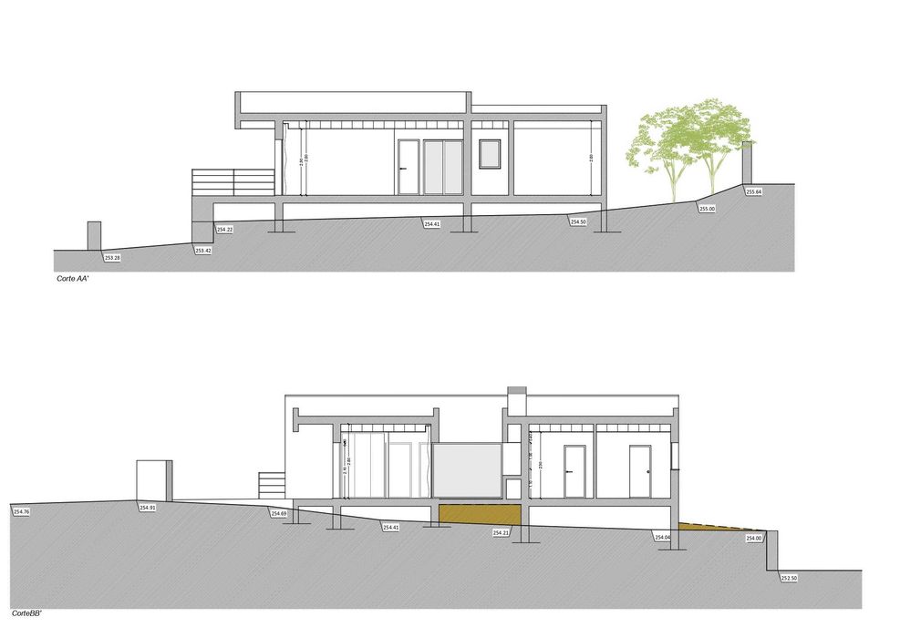 Lote de Terreno Construção de Moradia, com 648 m², em Longos Vales.