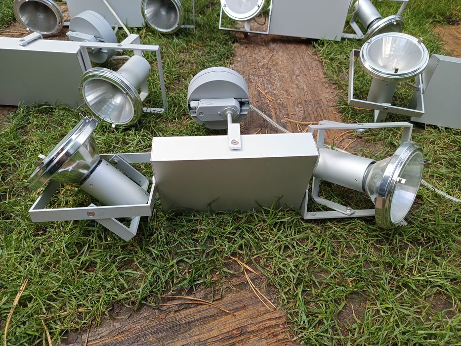 Lampy aluminiowe halogenowe-led