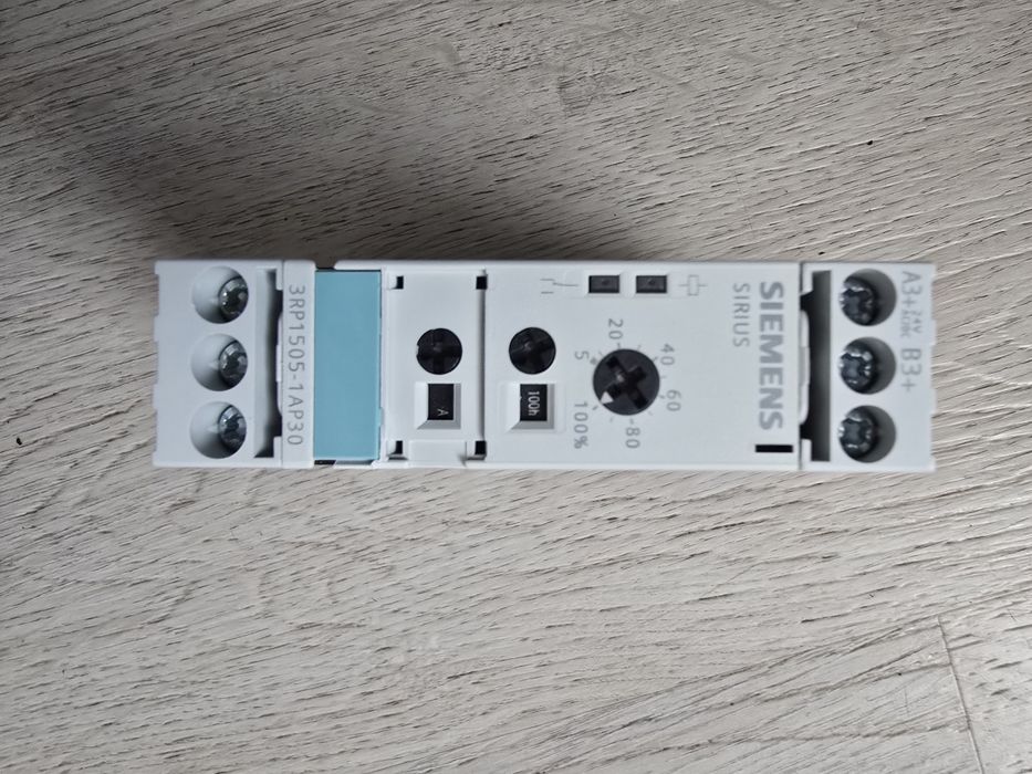 Продам реле времени Siemens 3RP 1505-1AP30