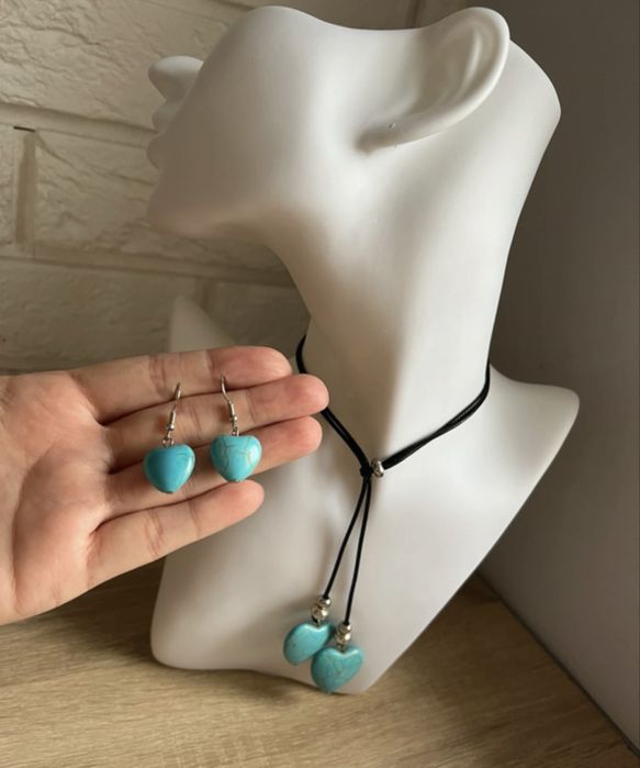 Nowy zestaw biżuterii: naszyjnik + kolczyki. Serce z turkusu