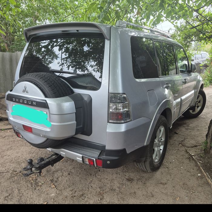 Мітсубіші Паджеро Вагон-4