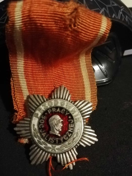medal, odznaczenie przodownik pracy socjalistycznej