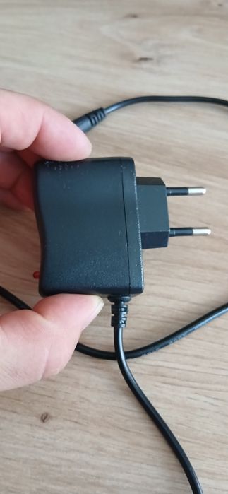 Zasilacz 12V -200mA