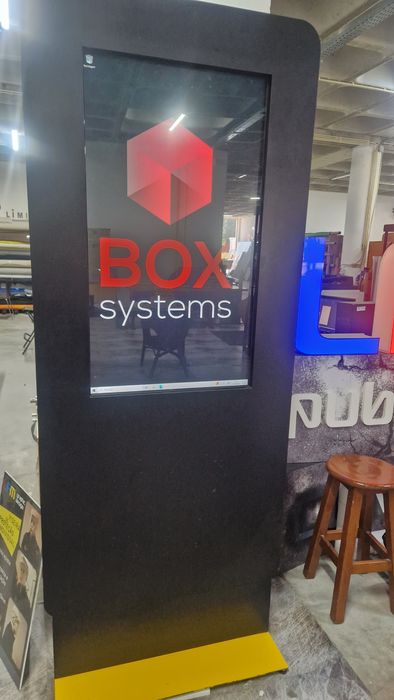 Mopi com ecrã touch LG