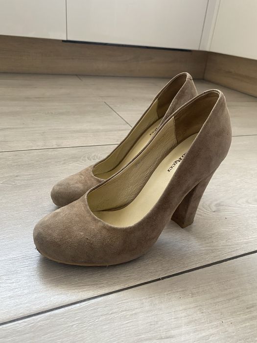 Buty na obsacie