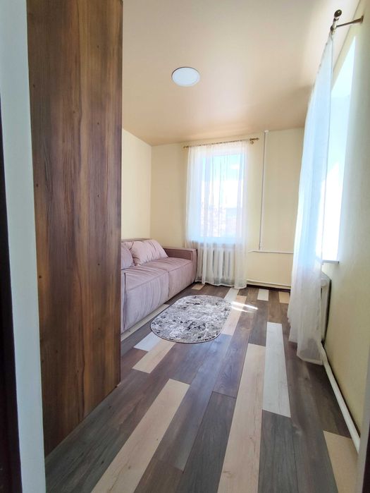 Продам в Валках часть дома в статусе квартиры