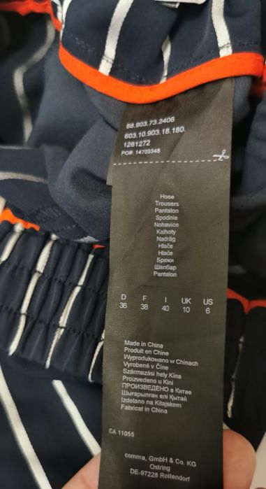 Comma - świetne granatowe spodnie/dresy w pasy roz. 36,
