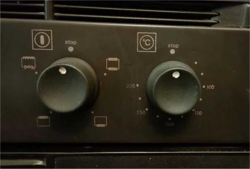 Forno de encastrar marca Teka HE-600