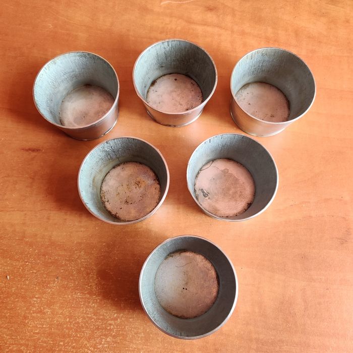 Сталеві вазончики для акваріумних рослин